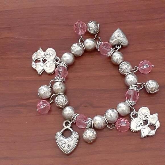 Friendship Stretch Charm Bracelet Valentine Rose and Pink Beads Silver-Tone Teen - Picture 3 of 12